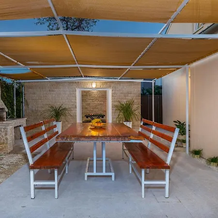 Holiday home Ostone