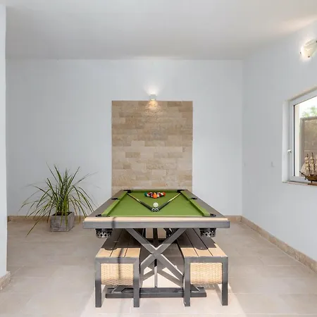 Ostone Holiday home Pula